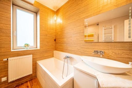 Apartament Szymanowskiego *